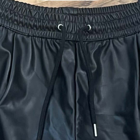 Zara Black Faux Leather Pull On Jogger Pants Size Small New Without Tags - Picture 5 of 11